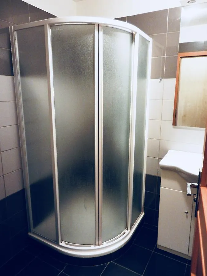 Skolici Stredisko Abena S Ubytovanim Ostrava